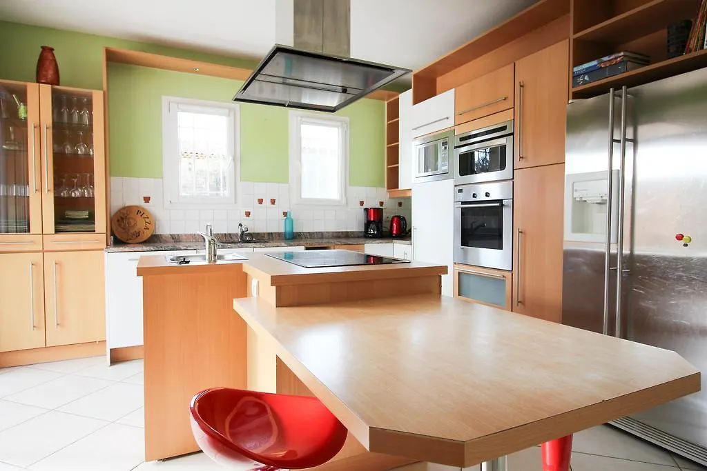 Spacious Villa With Swimming Pool - Chemin De La Souque Aix-en-Provence