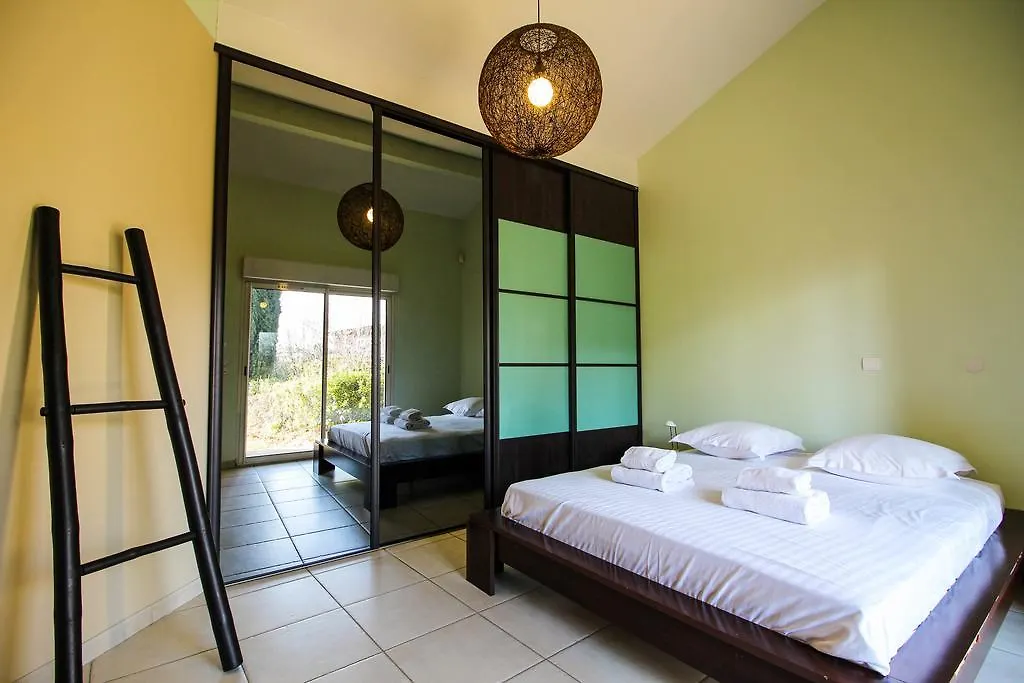 Spacious Villa With Swimming Pool - Chemin De La Souque Aix-en-Provence
