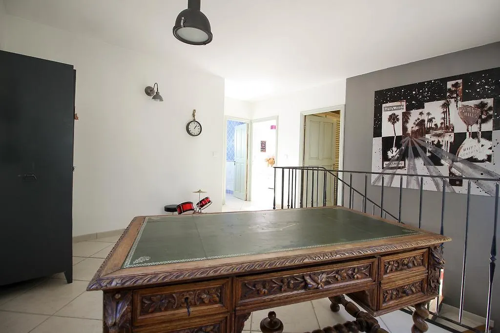 Spacious Villa With Swimming Pool - Chemin De La Souque Aix-en-Provence