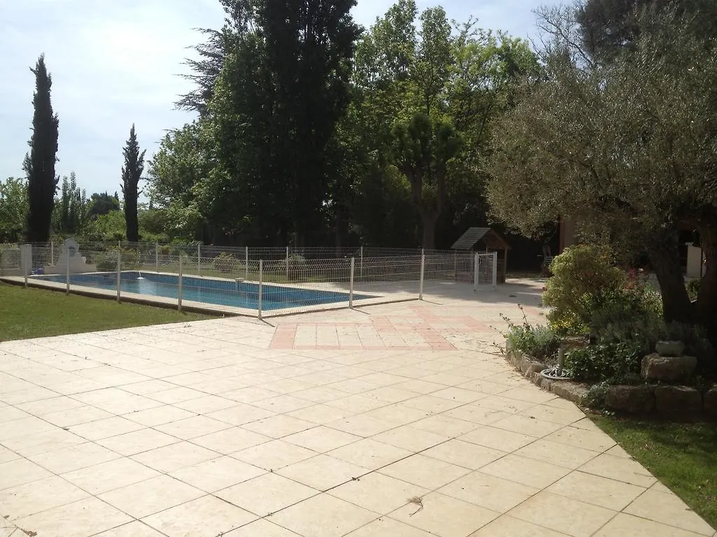 Spacious Villa With Swimming Pool - Chemin De La Souque Aix-en-Provence 0*,  Frankrike